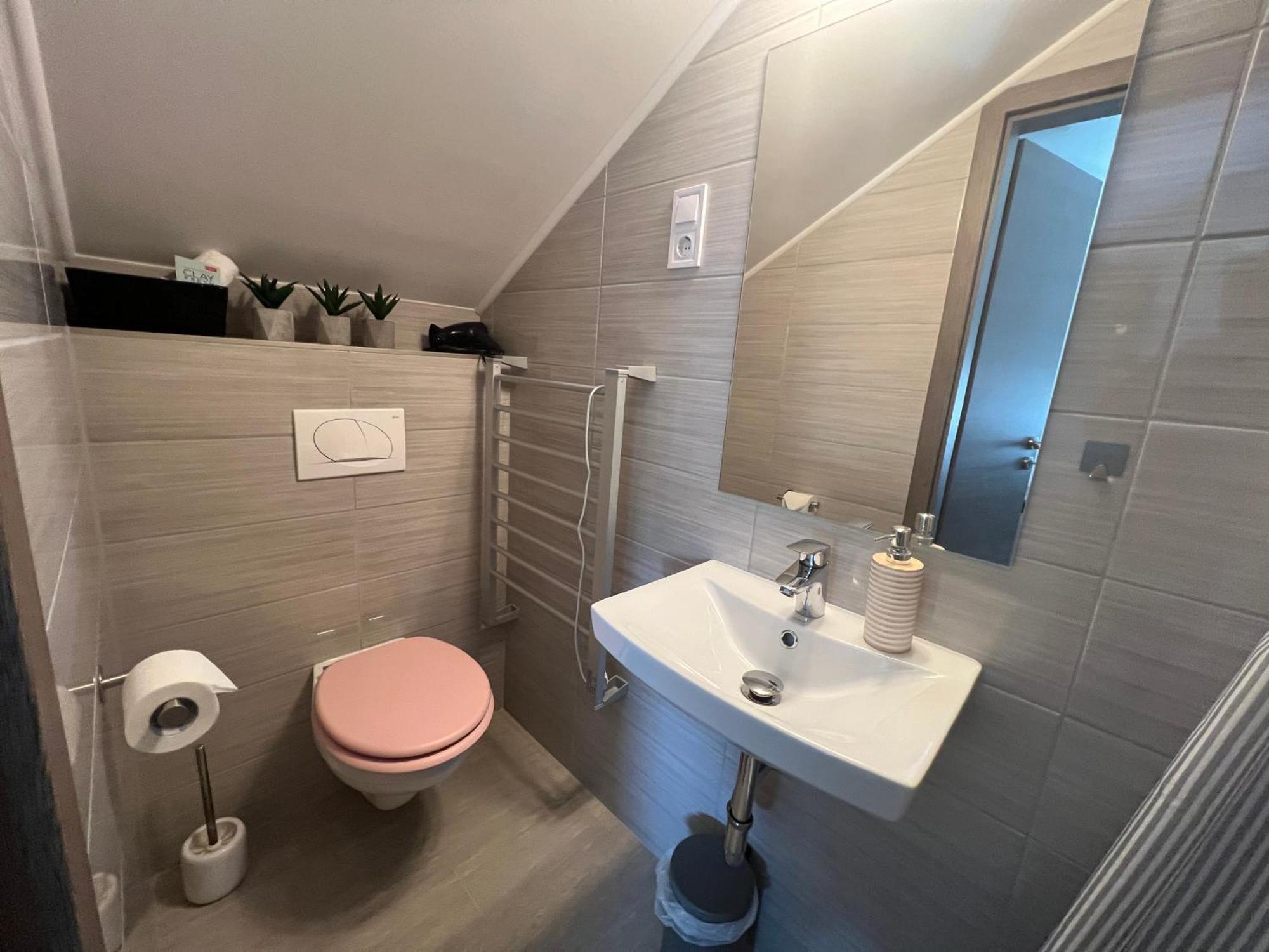Sophia Apartman Goedoello Esterno foto