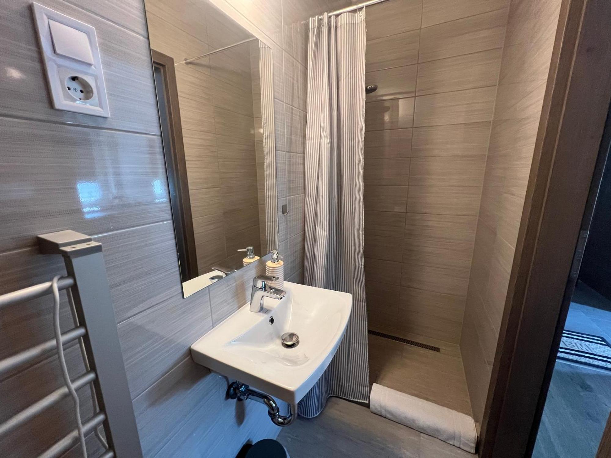 Sophia Apartman Goedoello Esterno foto