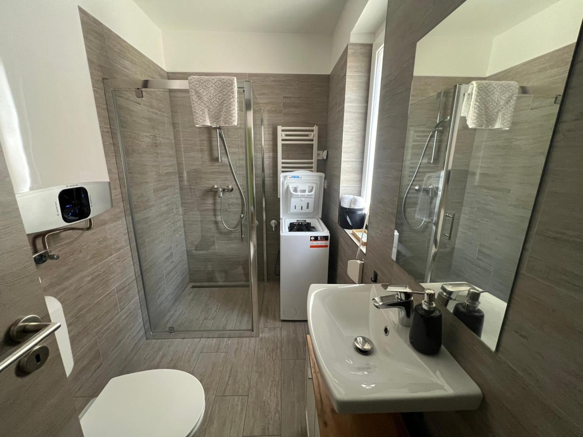 Sophia Apartman Goedoello Esterno foto