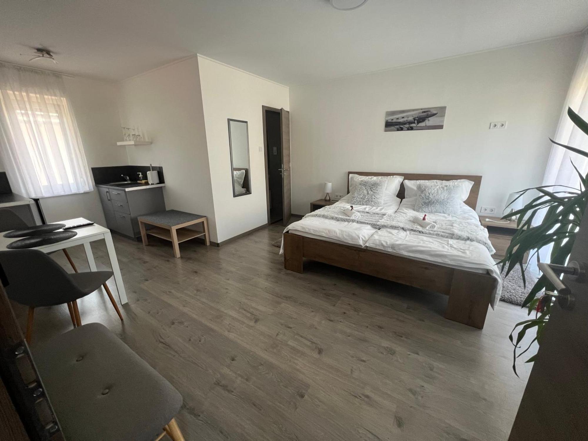 Sophia Apartman Goedoello Esterno foto