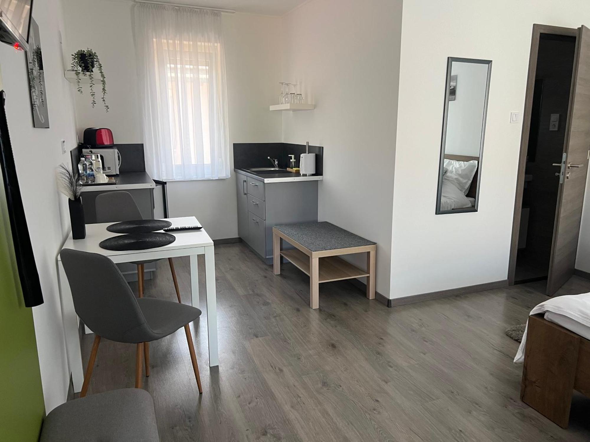 Sophia Apartman Goedoello Esterno foto