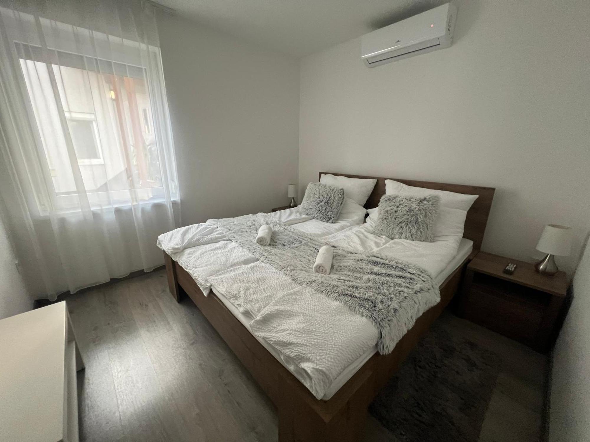 Sophia Apartman Goedoello Esterno foto